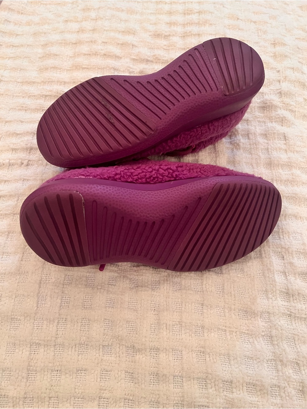 allbirds Women’s Purple Sherpa Wool Lace-Up Tennis Shoes - Picture 4 of 4